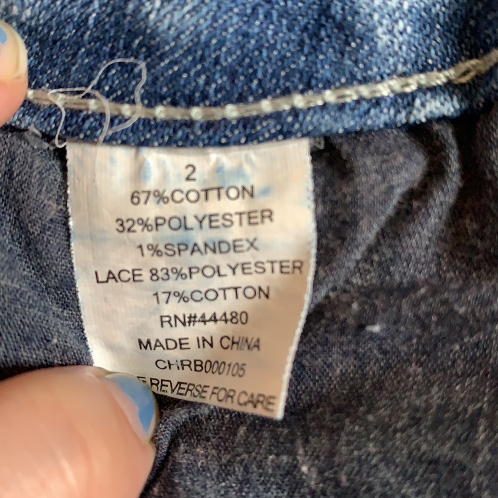 Tinseltown Floral Lace Jean Shorts - Picture 5 of 5
